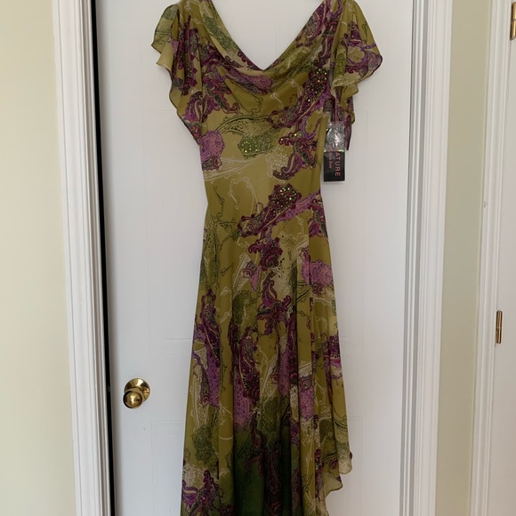 Beautiful maxi dress with beautiful colours !!!!!! - Picture 1 of 1